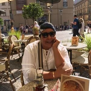 Meet your Posher, Samay